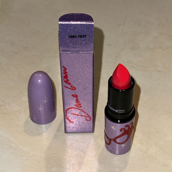 BNIB M.A.C Dame Edna “Coral Polyp” lipstick - Picture 1 of 2